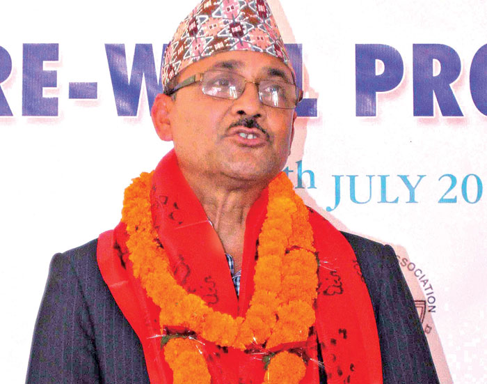 राज्यको जिम्मेवारीमा वसेपछि सत्य र न्यायको पक्षमा खडा हुन पर्दछ ।