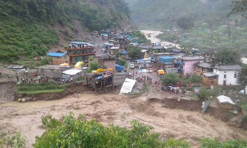 जाजरकोटमा बाढीपहिरोले ५ सय घरपरिवार विस्थापित,९ जनाको मृत्यु